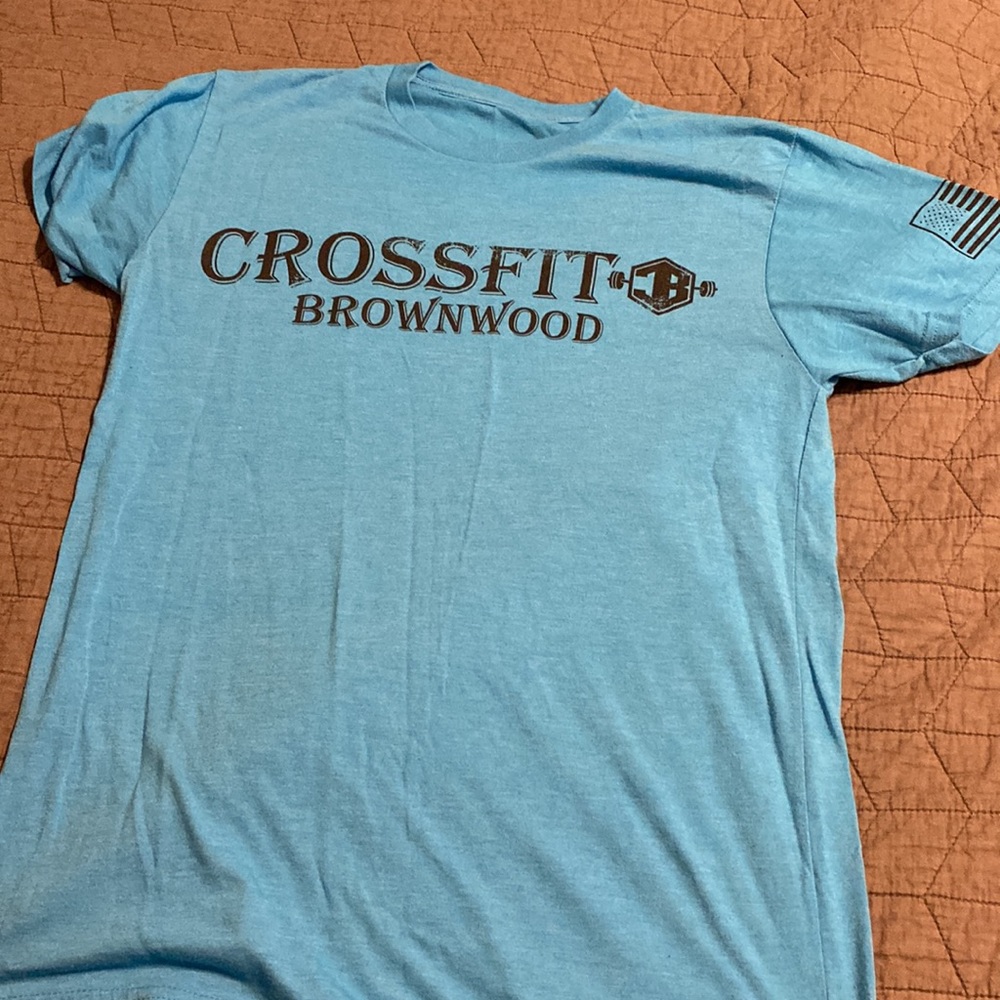 Bundle crossfit shirts smalls and mediums